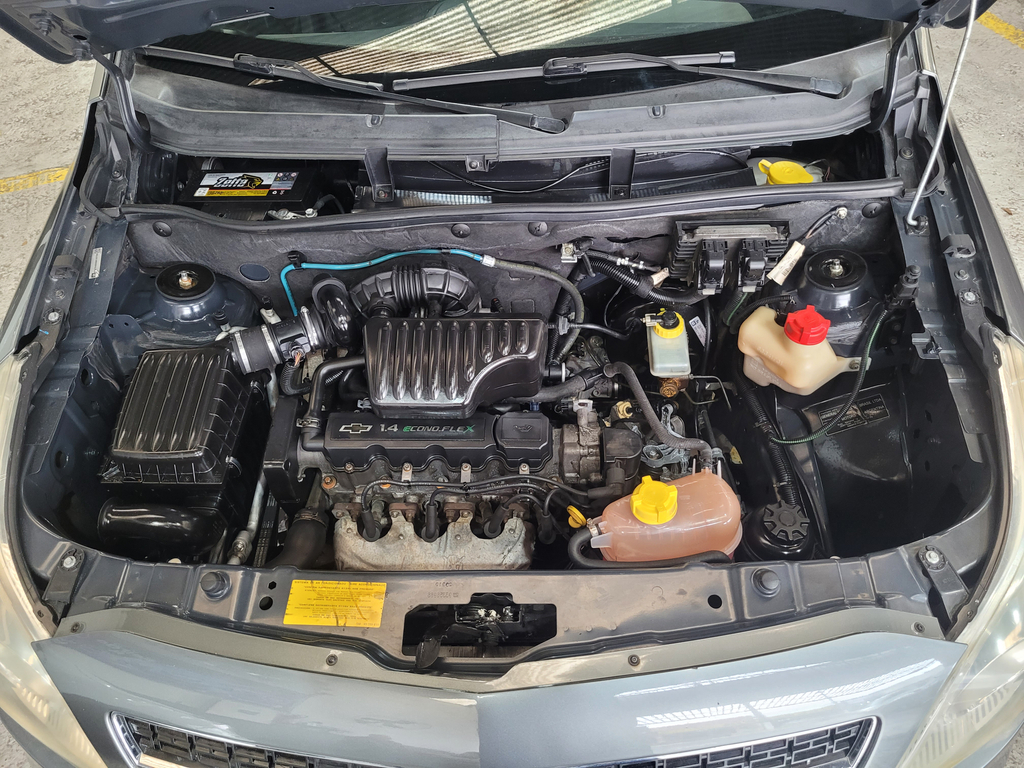Chevrolet Agile Cinza