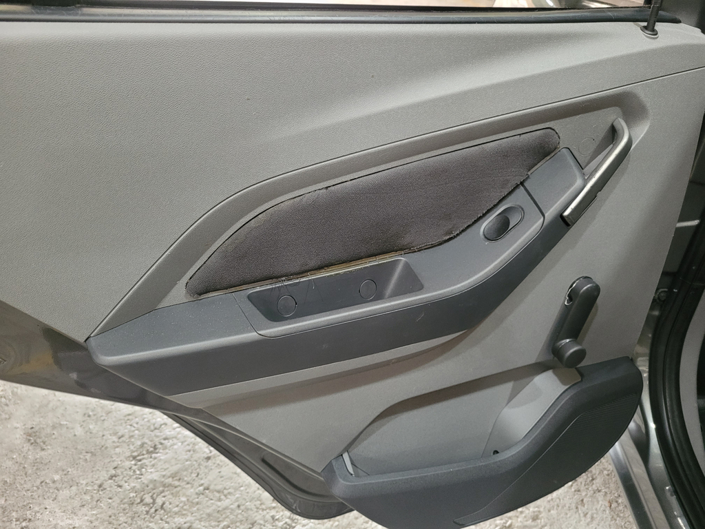 Chevrolet Agile Cinza