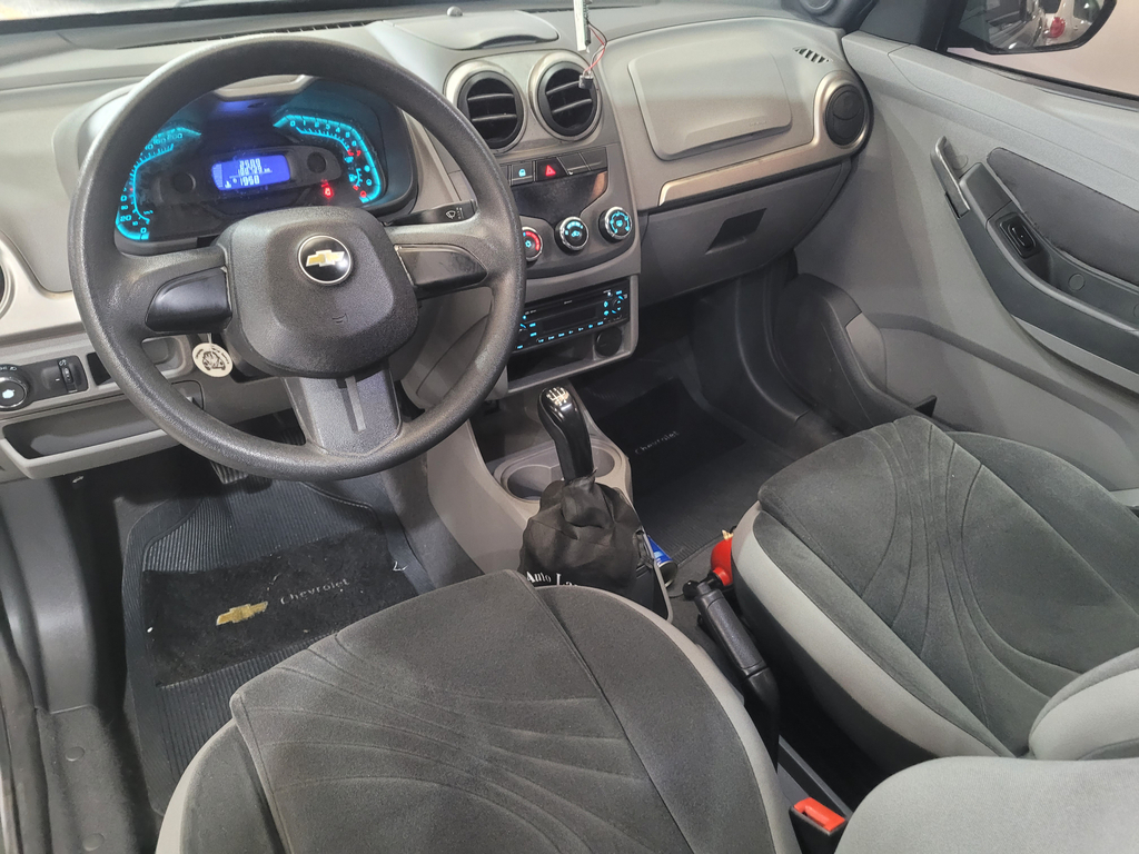 Chevrolet Agile Cinza