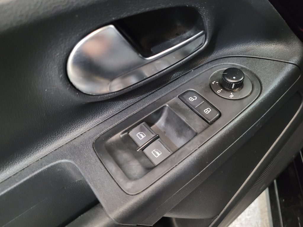 Volkswagen Up! Preto