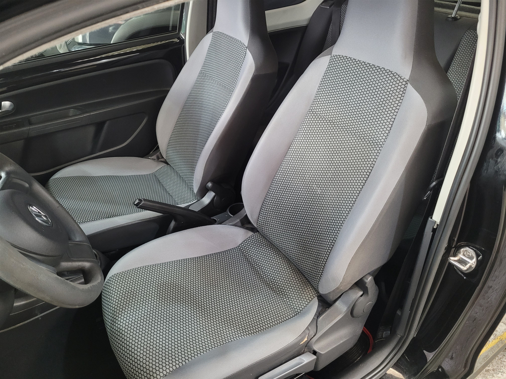 Volkswagen Up! Preto