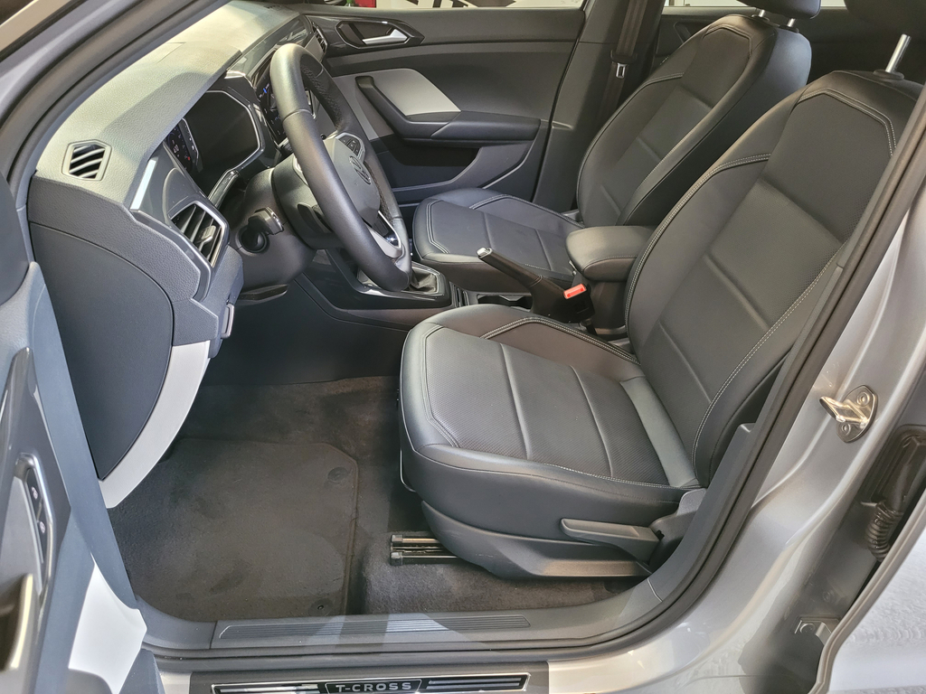 Volkswagen T-Cross Prata