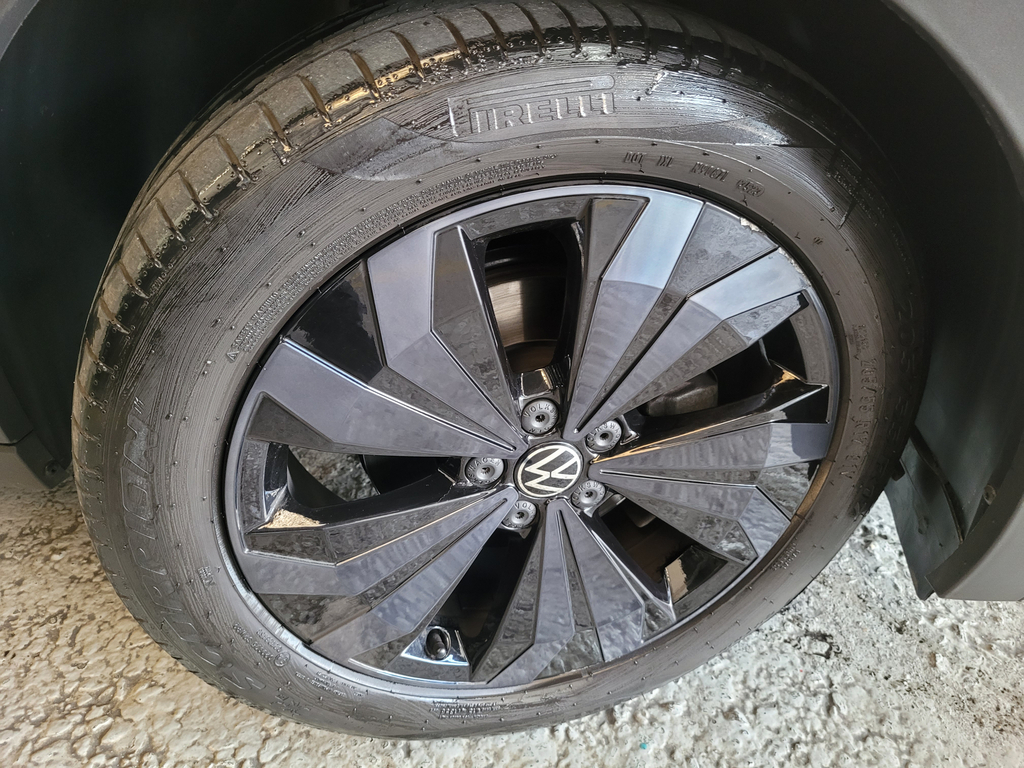 Volkswagen T-Cross Prata