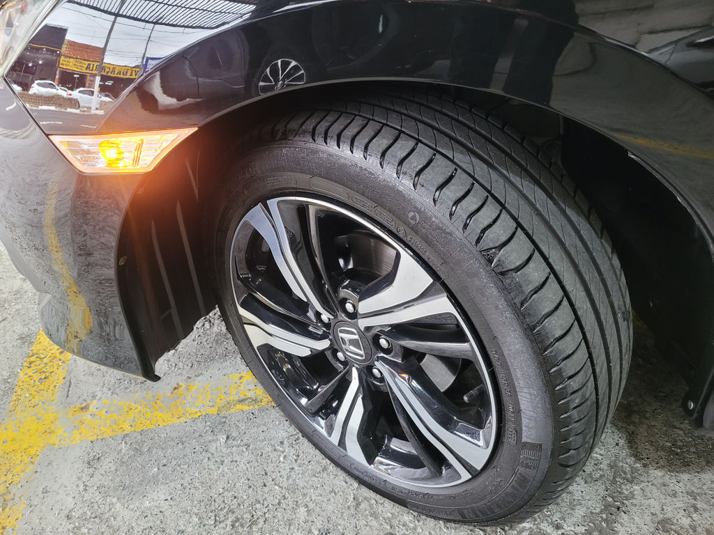 Honda Civic Sedan Preto