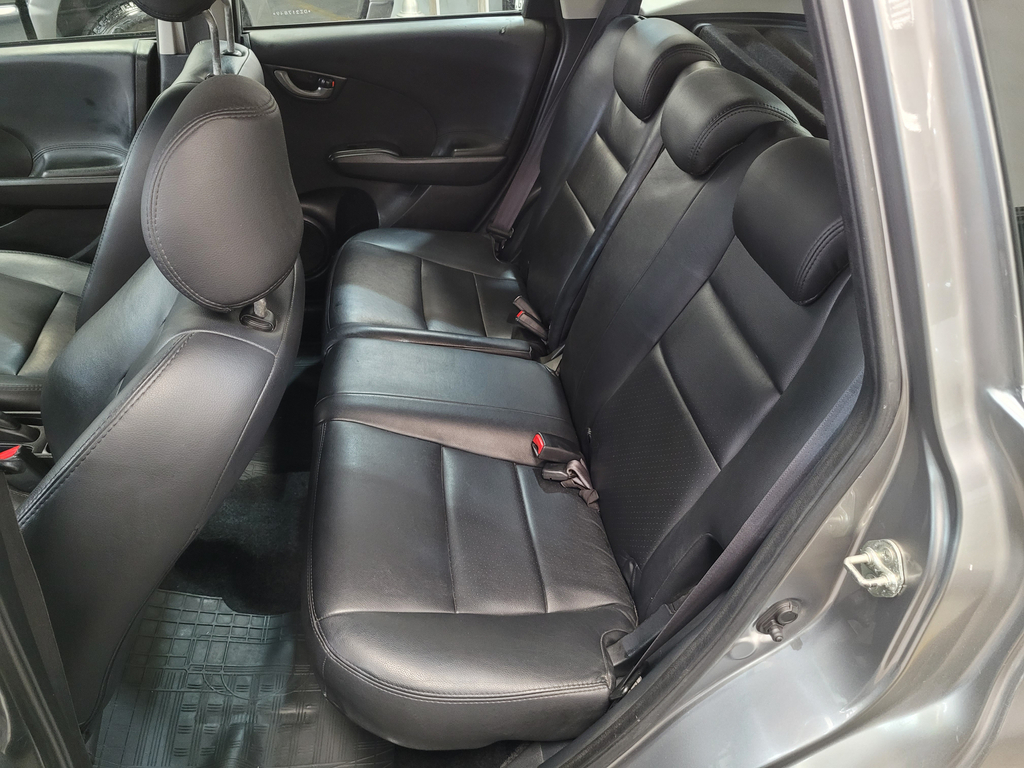 Honda Fit Cinza