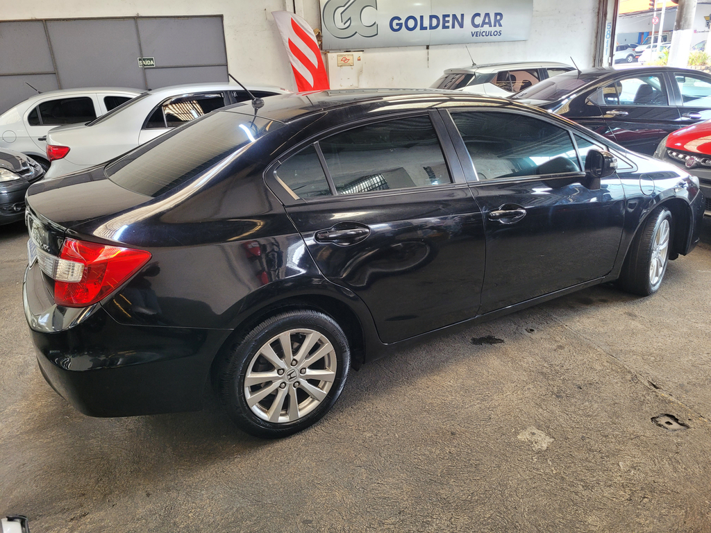 Honda Civic Sedan Preto