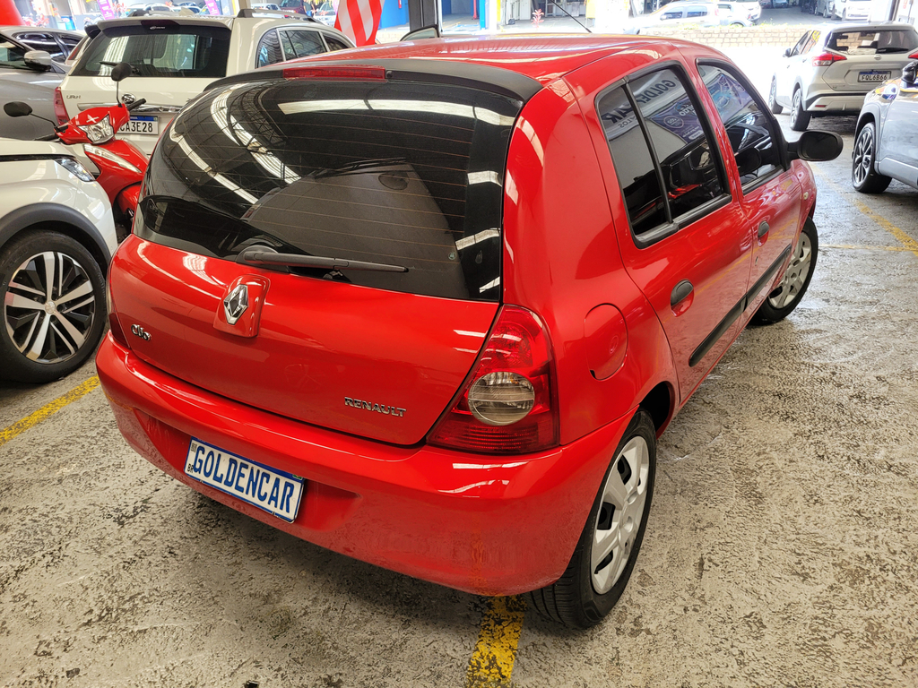 Renault Clio Vermelho
