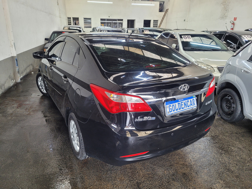 Hyundai HB20S Preto