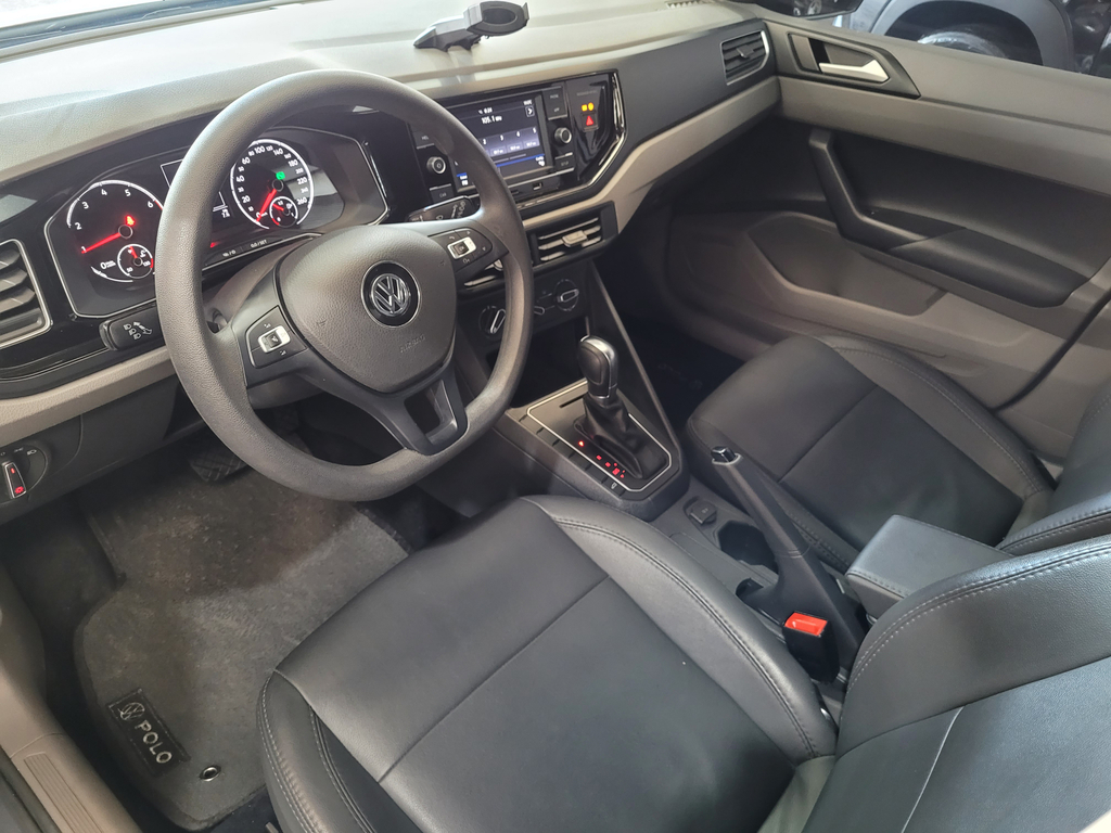 Volkswagen Polo Cinza