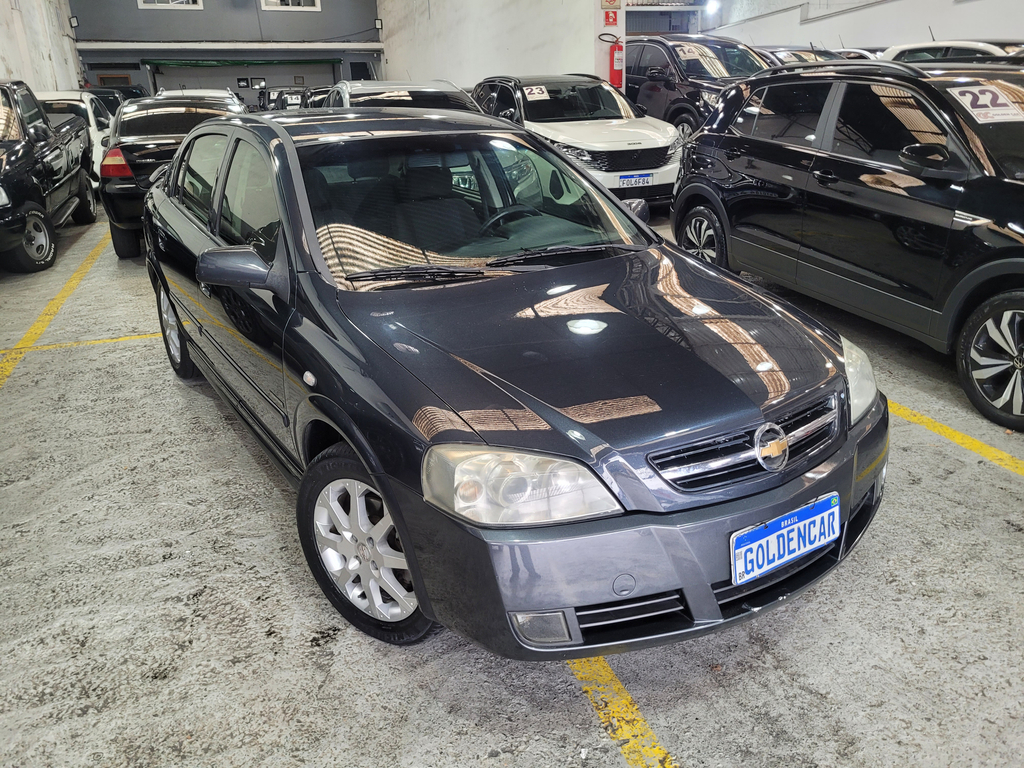 Chevrolet Astra Cinza
