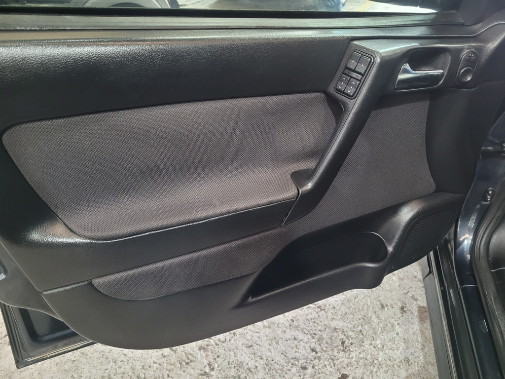 Chevrolet Astra Cinza