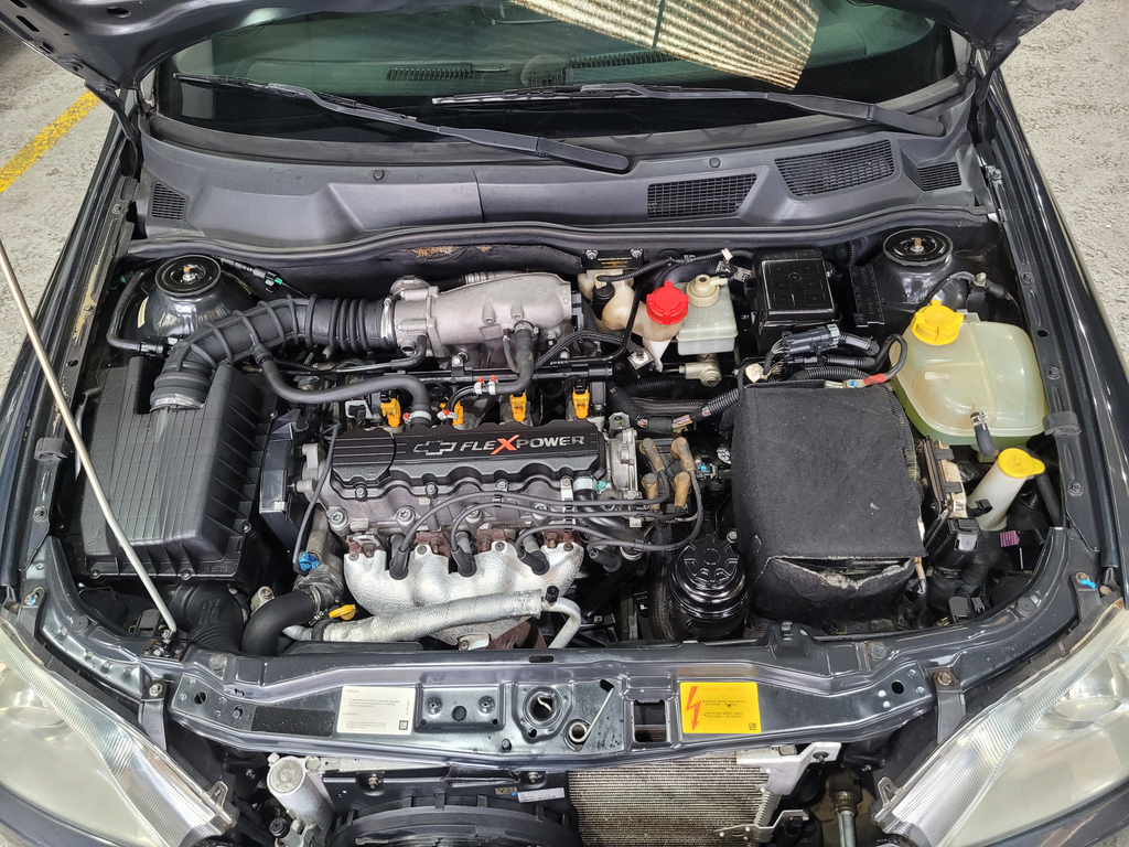 Chevrolet Astra Cinza