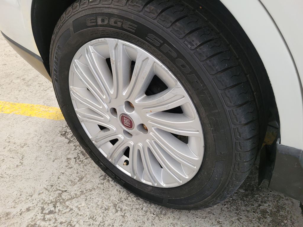 Fiat Grand Siena Branco