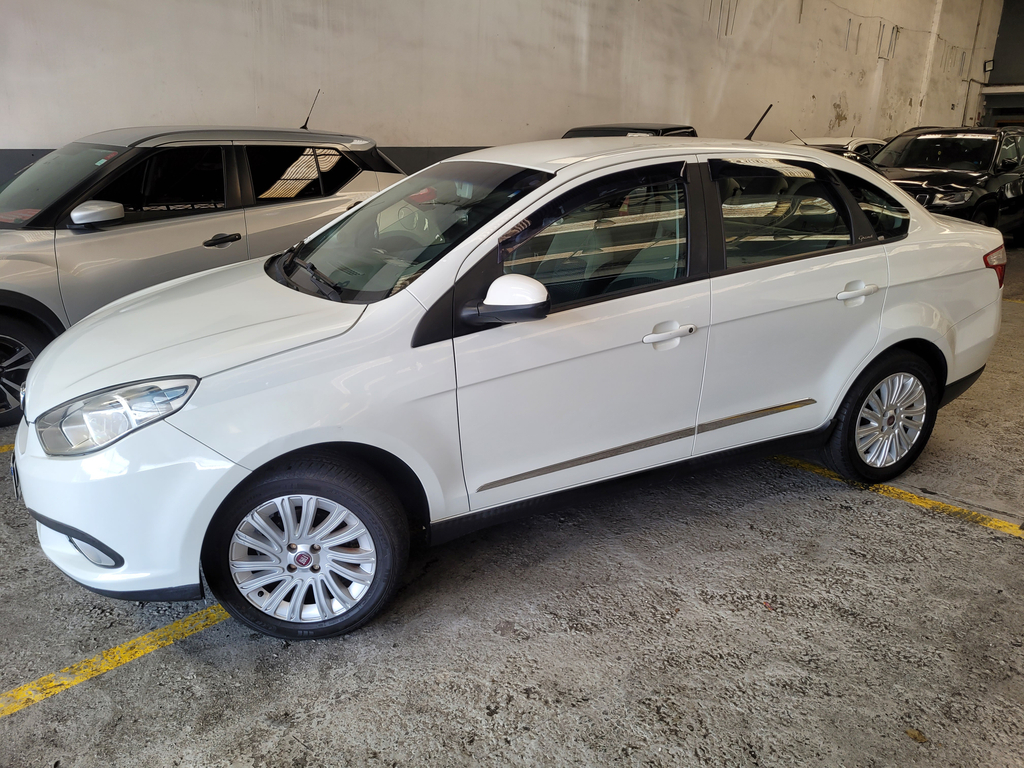 Fiat Grand Siena Branco
