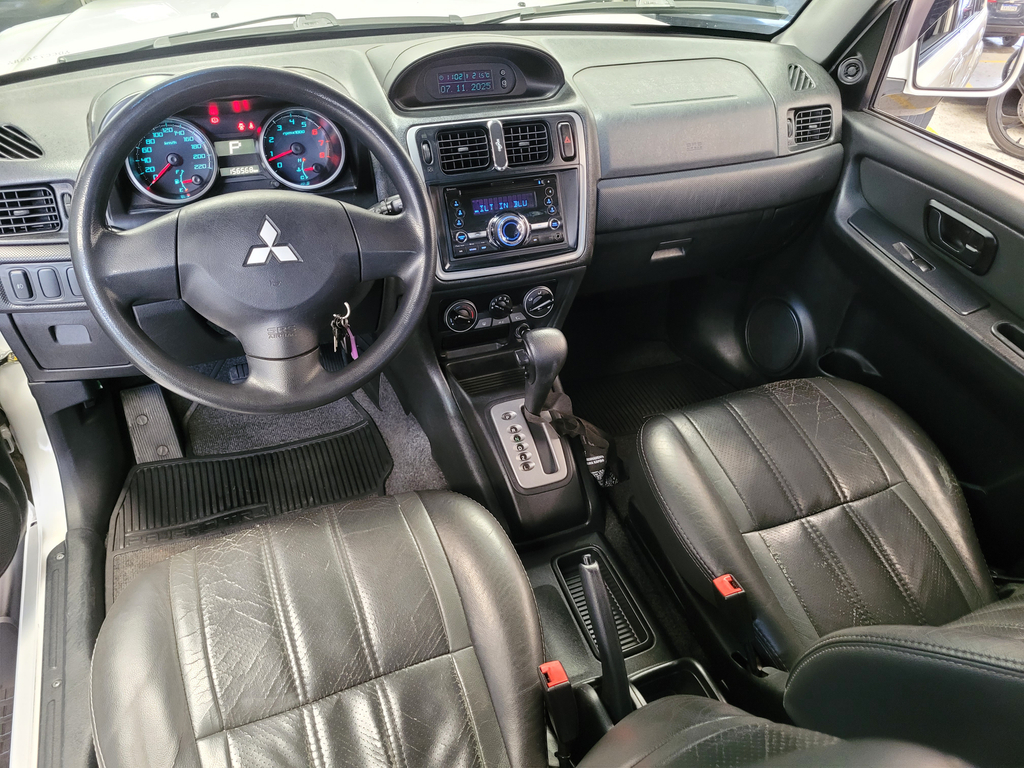 Mitsubishi Pajero TR4 Branco