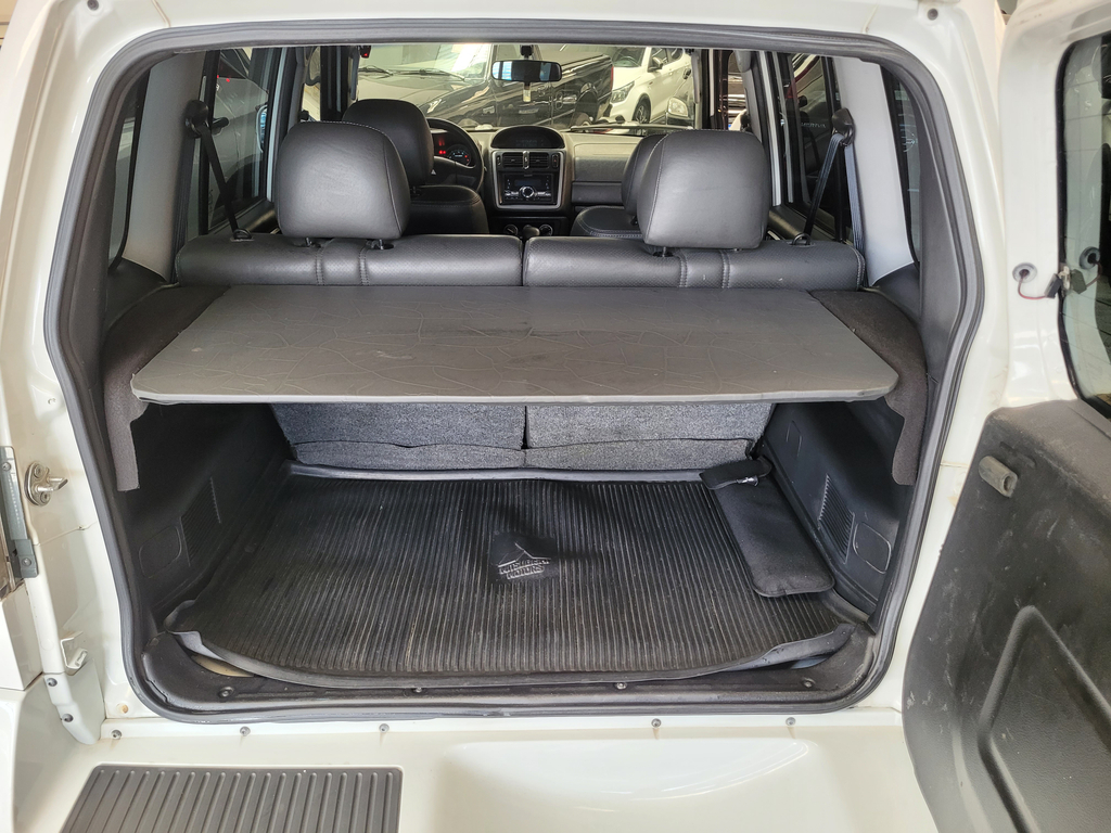 Mitsubishi Pajero TR4 Branco