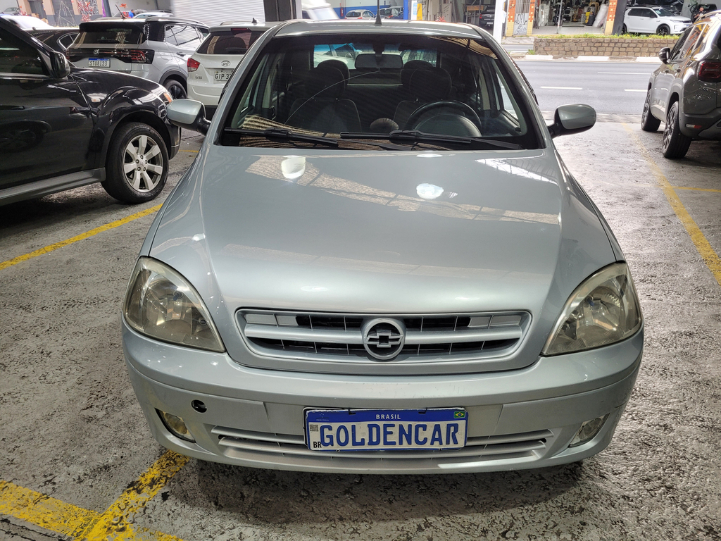 Chevrolet Corsa Sedan Prata