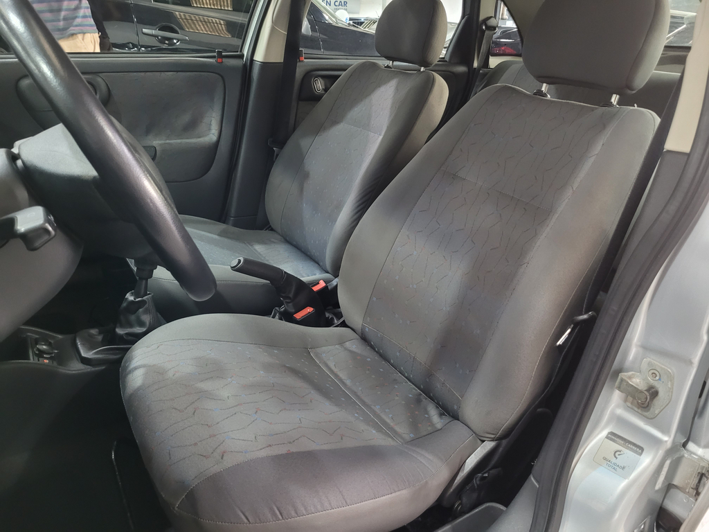 Chevrolet Corsa Sedan Prata