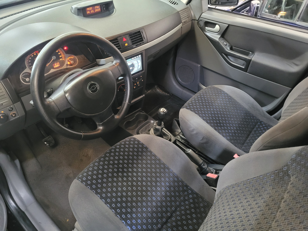Chevrolet Meriva Preto