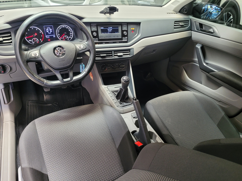 Volkswagen Polo Preto