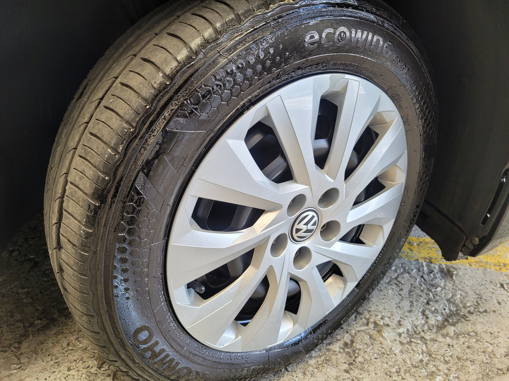 Volkswagen Polo Preto