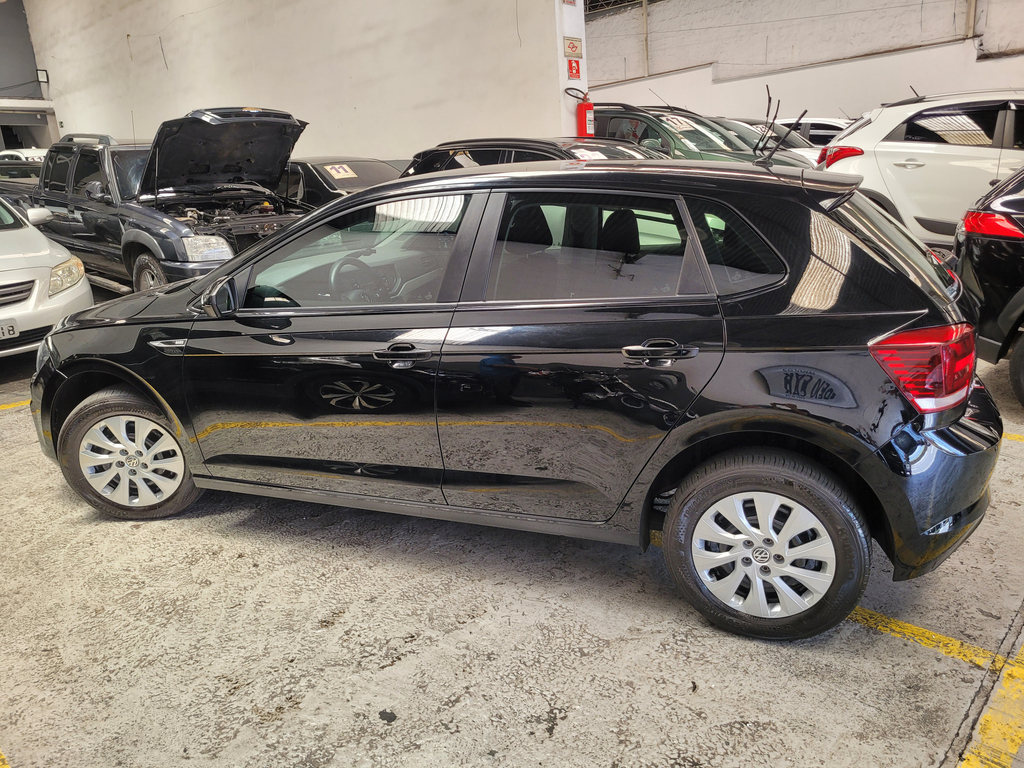 Volkswagen Polo Preto