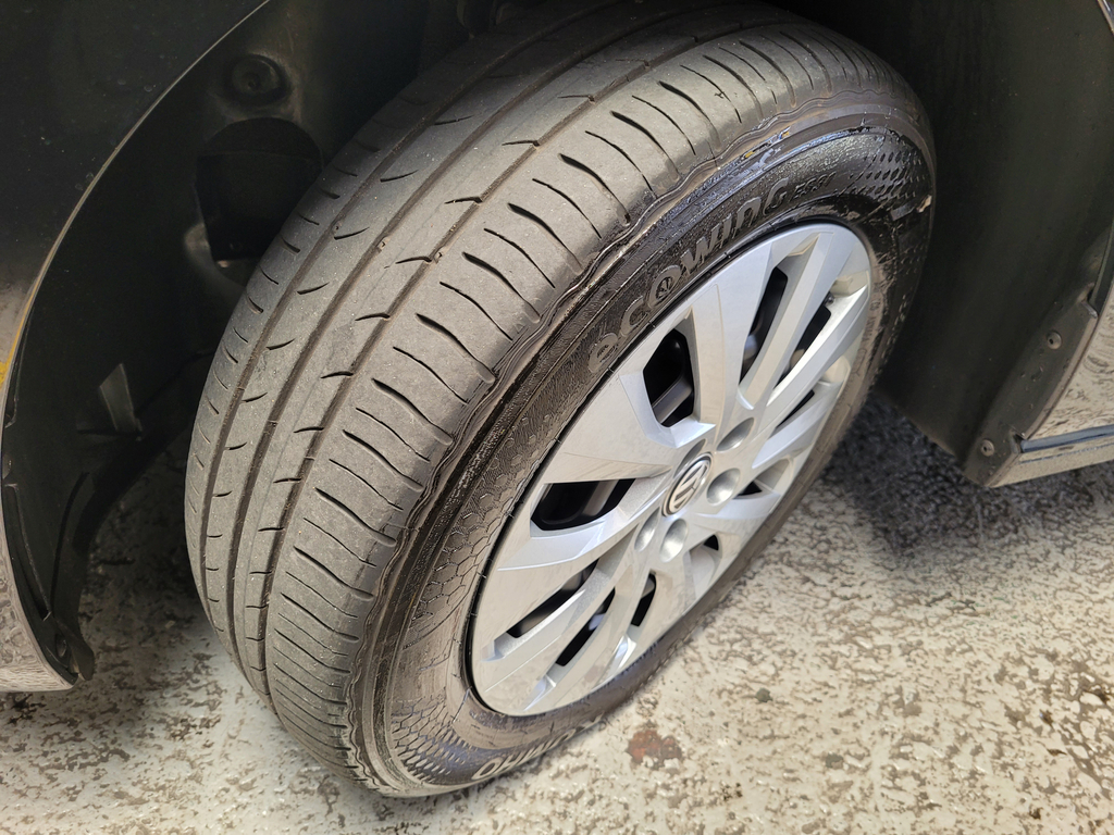 Volkswagen Polo Preto