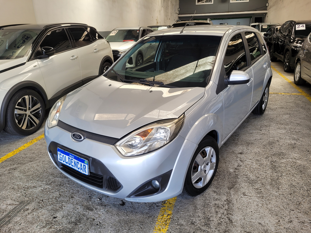Ford Fiesta Prata