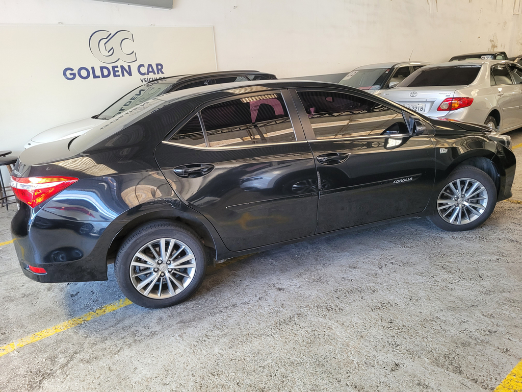 Toyota Corolla Preto