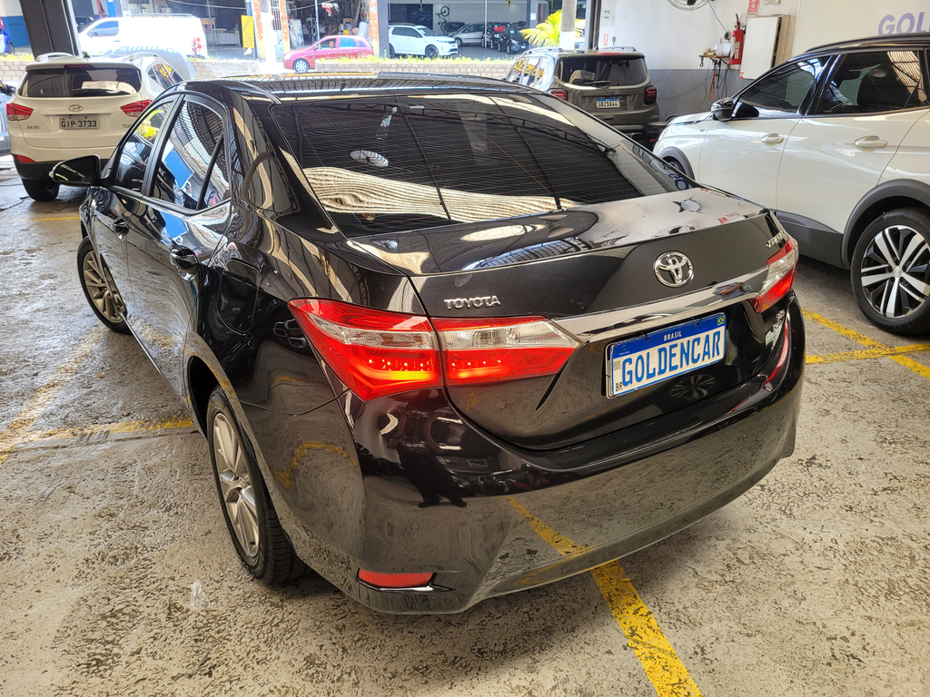 Toyota Corolla Preto