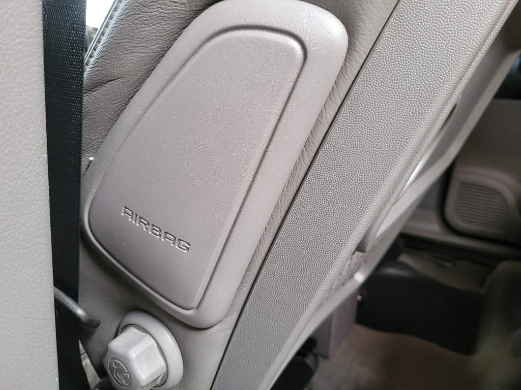 Chevrolet Zafira Cinza