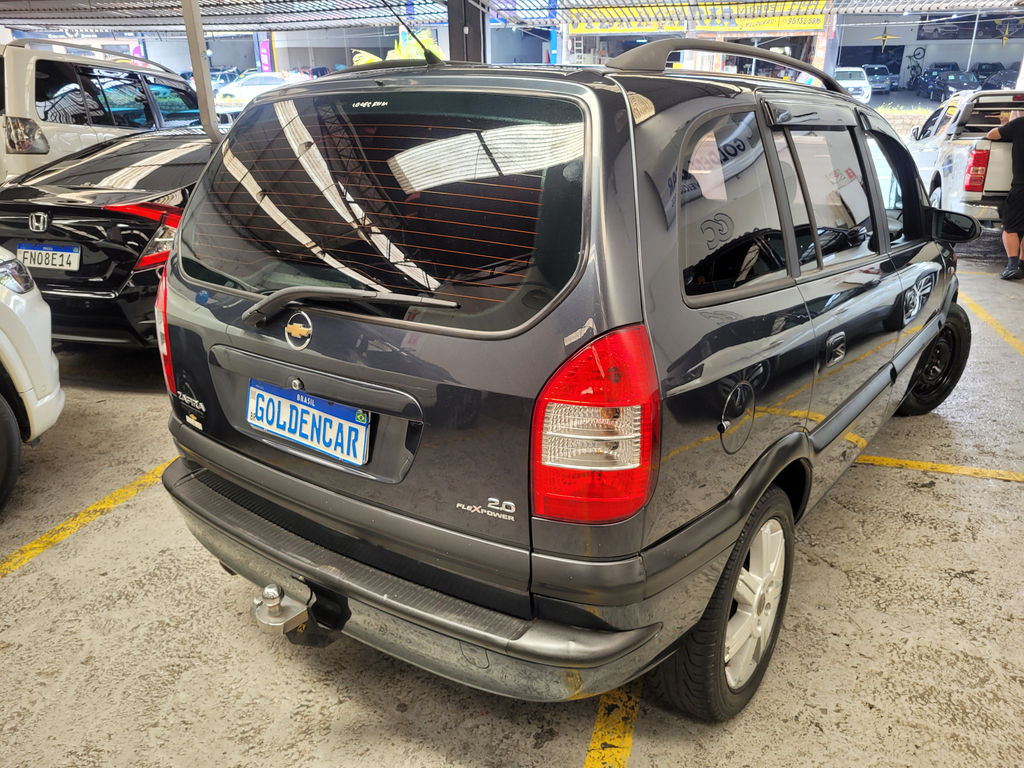 Chevrolet Zafira Cinza