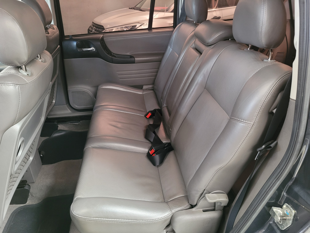 Chevrolet Zafira Cinza