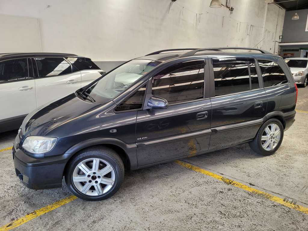 Chevrolet Zafira Cinza