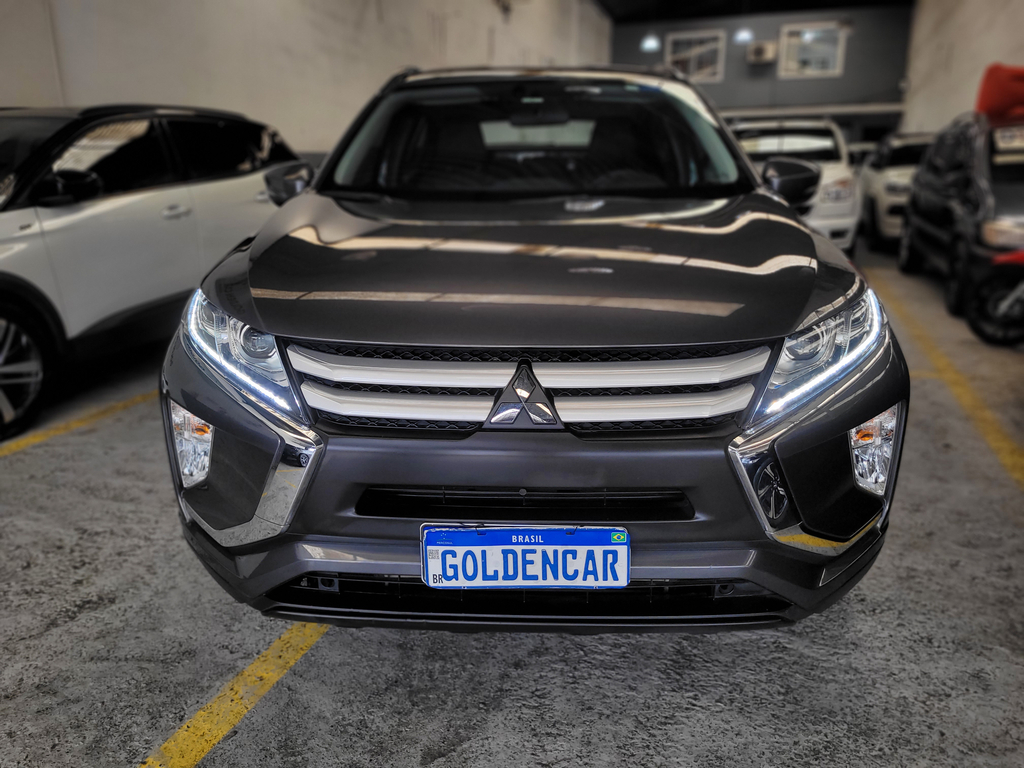 Mitsubishi Eclipse Cross Cinza