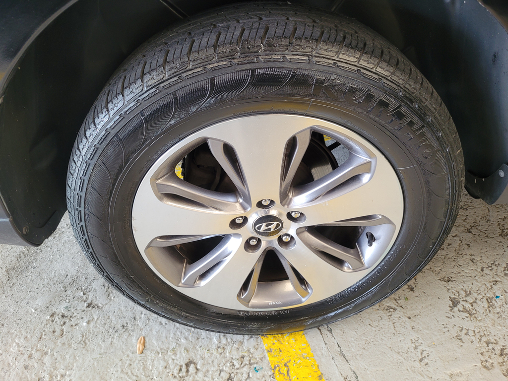 Hyundai Santa Fe Preto