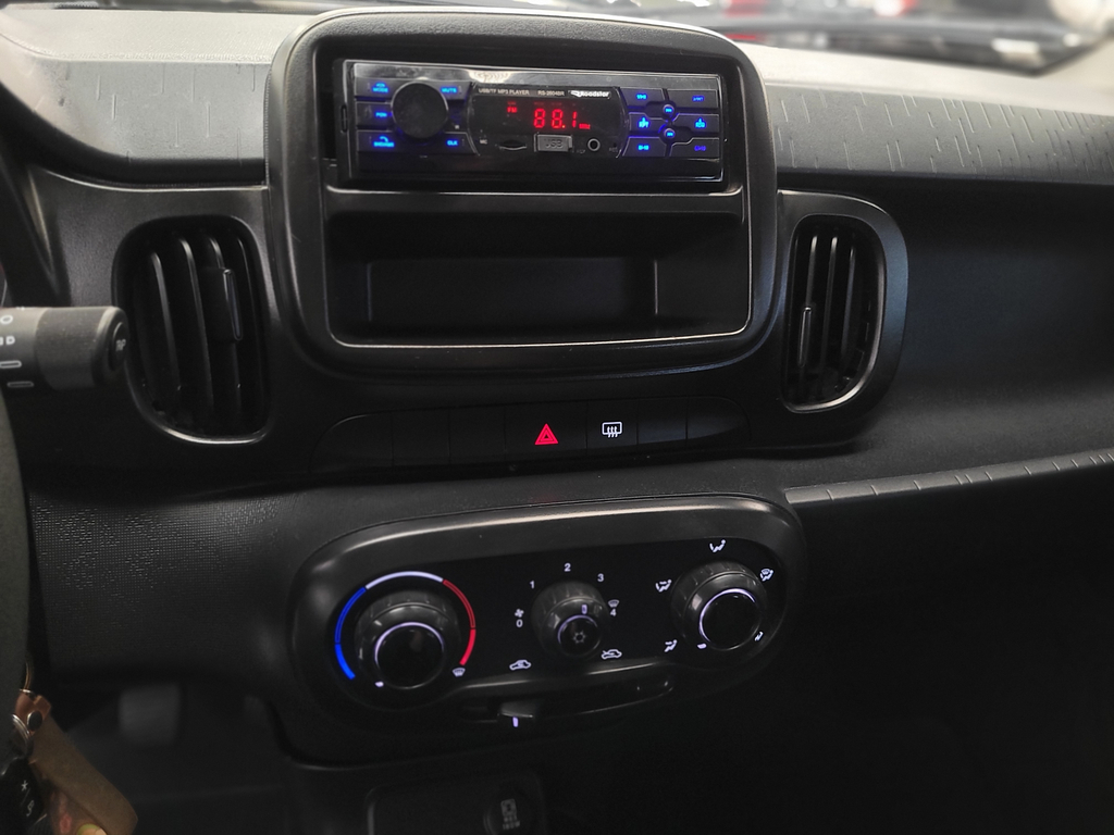 Fiat MOBI LIKE Preto