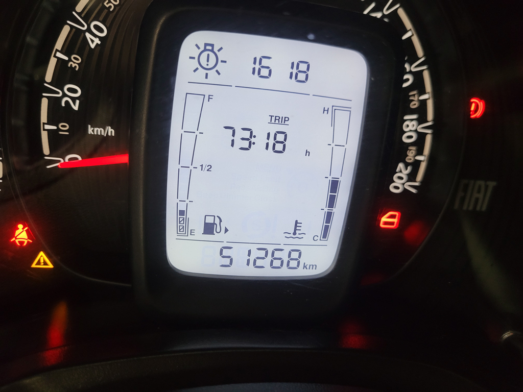 Fiat MOBI LIKE Preto