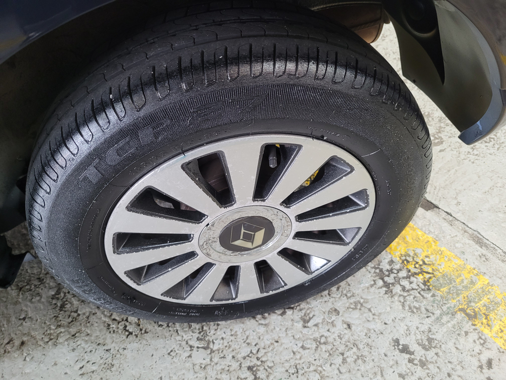 Renault Sandero Azul