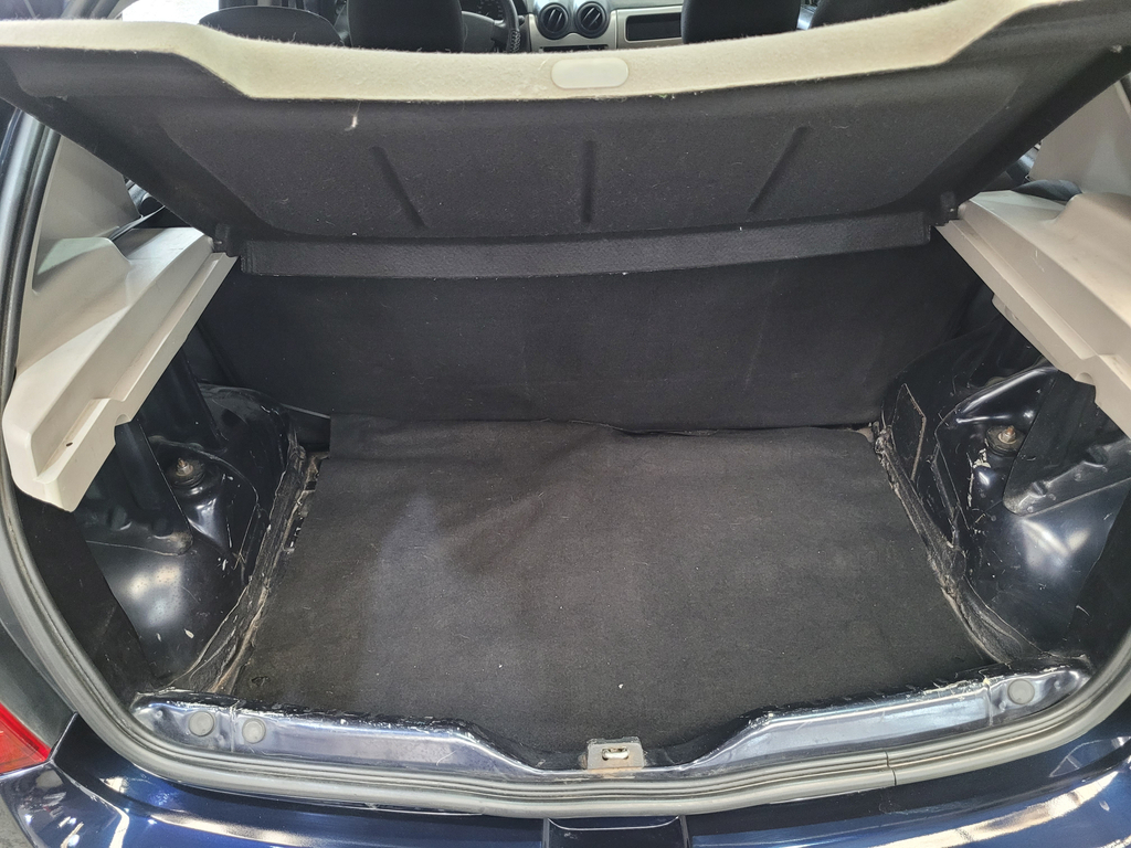 Renault Sandero Azul