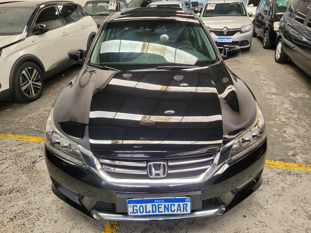 Honda Accord Preto