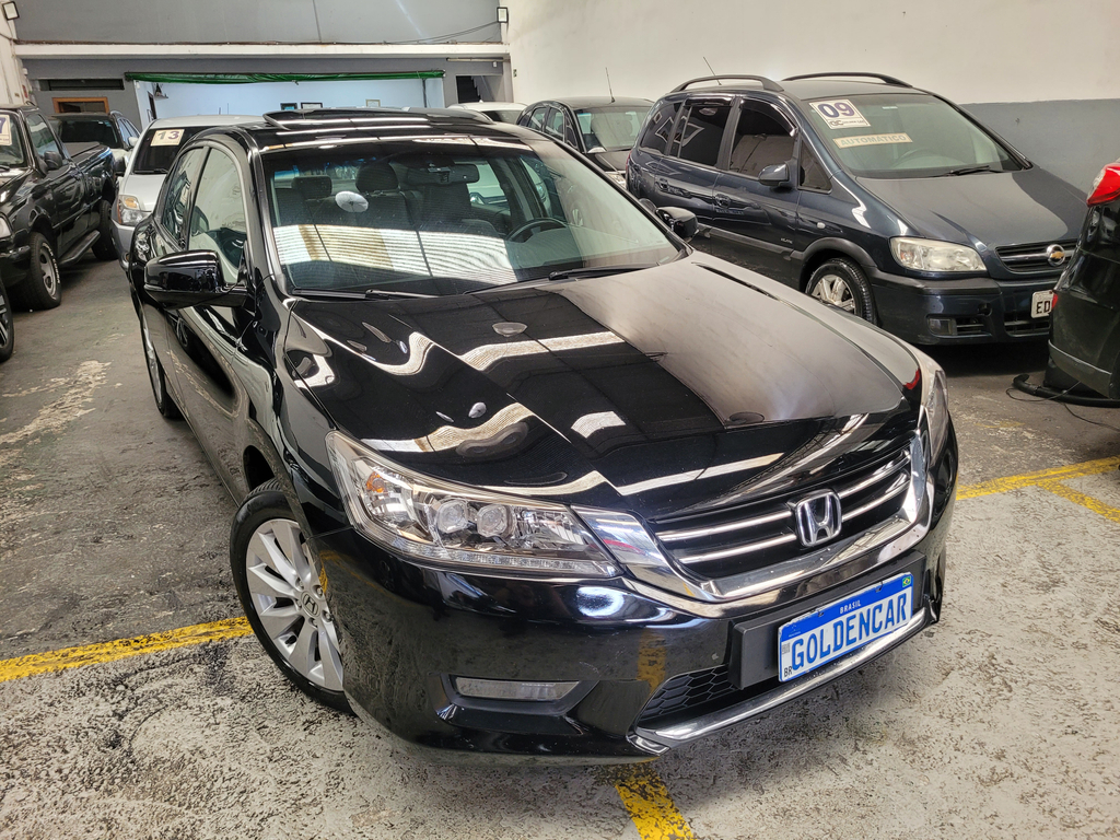 Honda Accord Preto