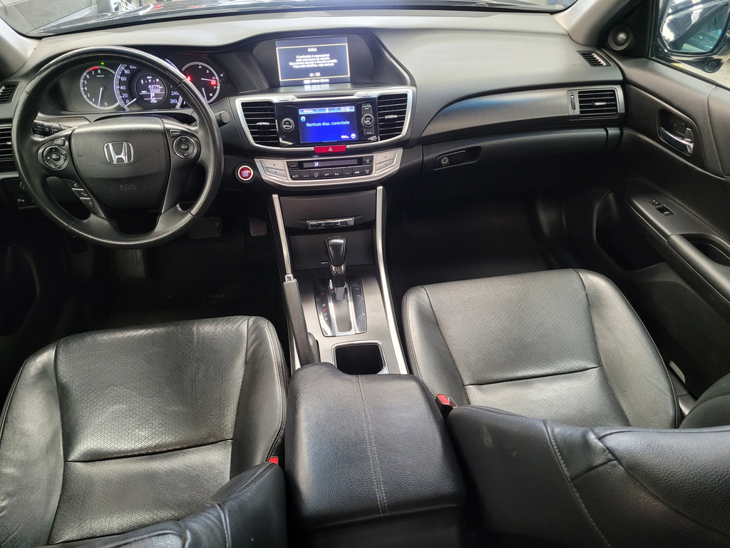 Honda Accord Preto