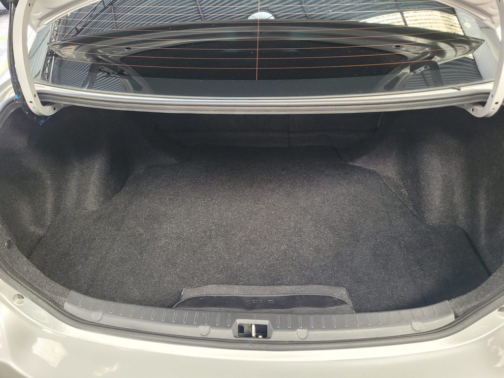 Toyota Corolla Prata