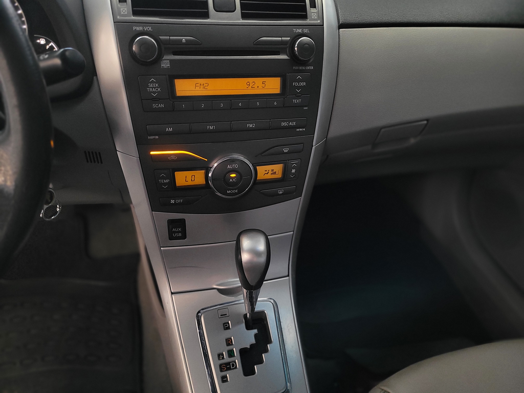 Toyota Corolla Prata