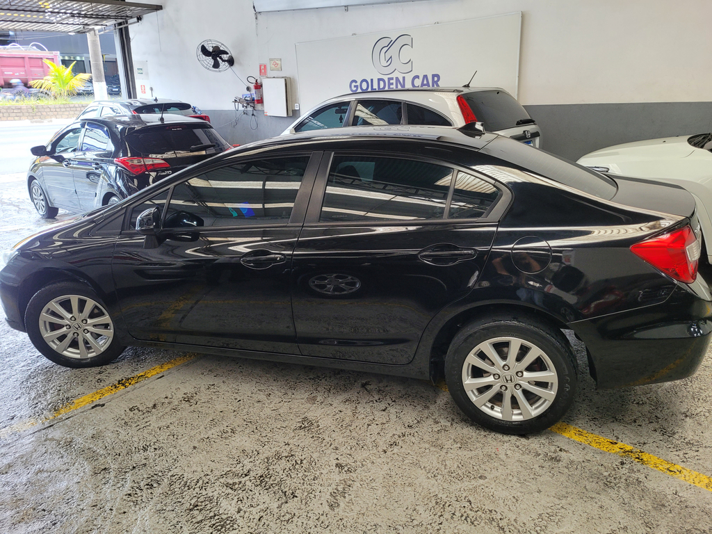Honda Civic Sedan Preto