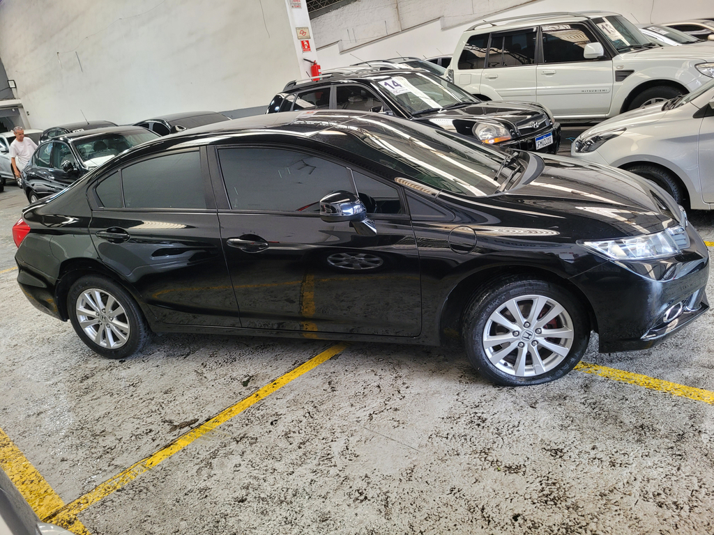 Honda Civic Sedan Preto