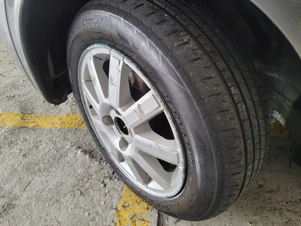 Chevrolet Meriva Cinza