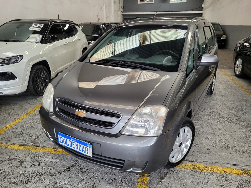 Chevrolet Meriva Cinza