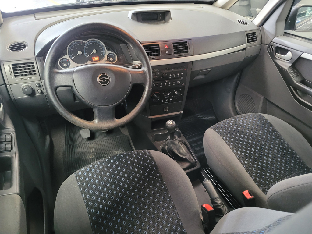 Chevrolet Meriva Cinza